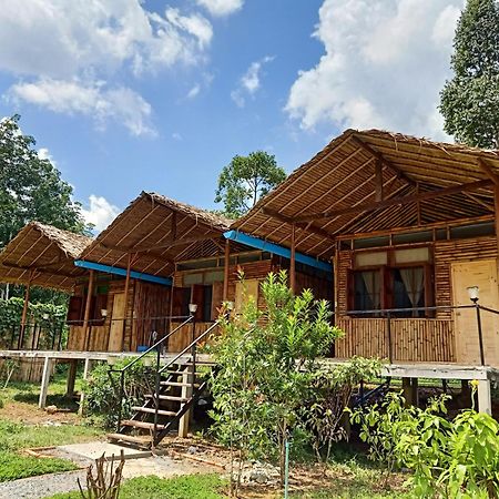 Hotel Bansuanphutarn à Ban Pha Saeng Lang Extérieur photo